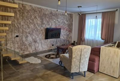 Casă cu 4 camere cu Teren 1165 Mp în Gologanu