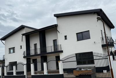 Duplex cu 6 camere cu Canalizare în Bâcu - 1