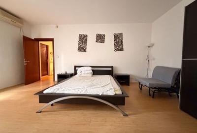 Apartament cu 2 camere decomandat, mobilat în Polonă - 8