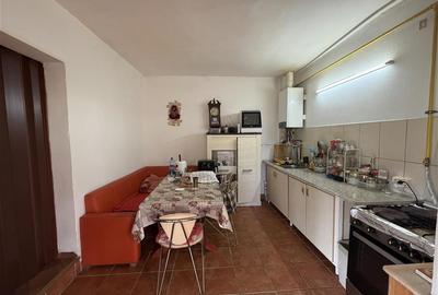 Casă cu 3 camere cu Teren 394.26998901367 Mp în Central - 8