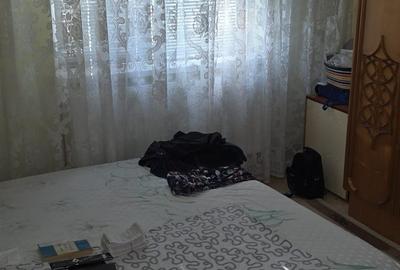 Apartament cu 3 camere decomandat în Rovine - 3