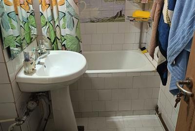 Apartament cu 3 camere decomandat în Exercițiu