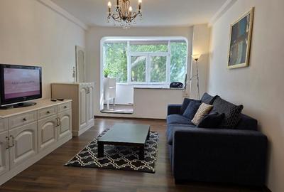 Apartament cu 2 camere decomandat, mobilat în Central
