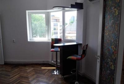 Apartament cu 3 camere decomandat în Dacia - 8