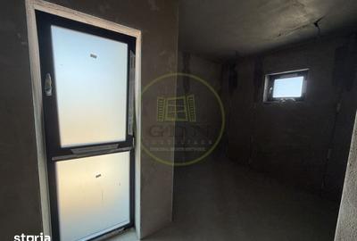 Casă cu 4 camere cu Teren 252 Mp în Malu Mare