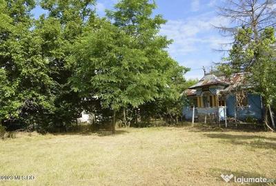 Teren de 4700 mp, în Suseni - 16