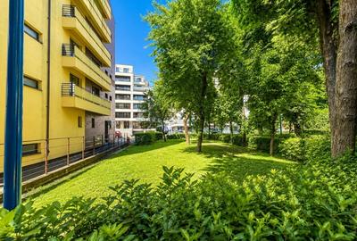 Apartament cu 3 camere decomandat, mobilat în Ultracentral