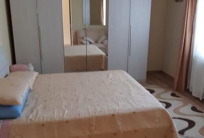 Casă cu 4 camere în Central - 1