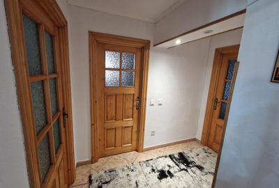 Apartament cu 3 camere decomandat în Central - 8