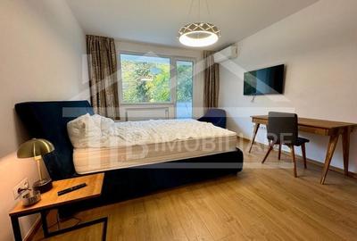 Apartament cu 2 camere decomandat în Cornișa