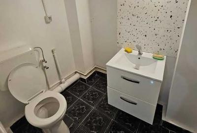 Apartament cu 4 camere decomandat în Eremia - 3