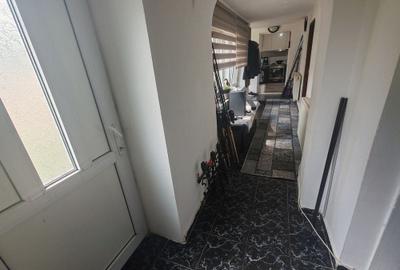Casă cu 4 camere decomandat în Cogealac - 4