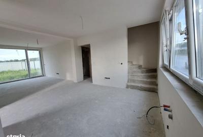 Casă cu 4 camere cu Teren 265 Mp în Central