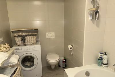 Apartament cu 2 camere semidecomandat, mobilat în Tractorul - 5