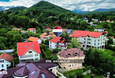 Spațiu comercial, de 350 mp, în Valea Roșie