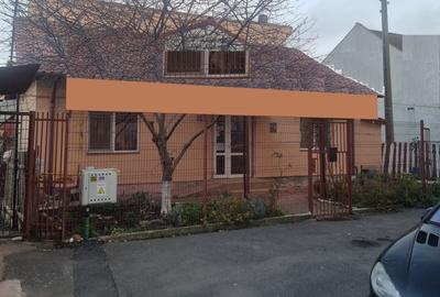 Casă individuală cu 5 camere cu Canalizare în Năvodari