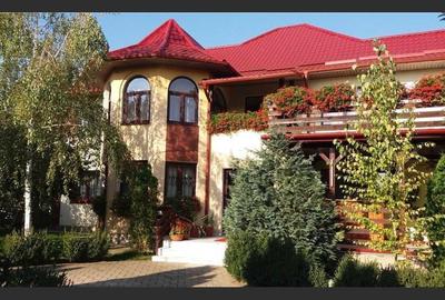 Casă cu 3 camere cu Canalizare în Dragoș Vodă - 1