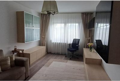 Apartament cu 2 camere semidecomandat, mobilat în Craiter