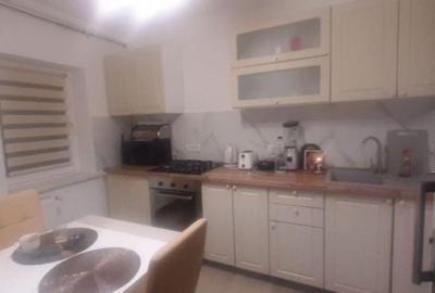 Apartament cu 4 camere decomandat în ICIL