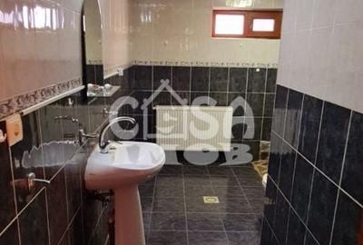 Casă cu 5 camere cu Teren 2400 Mp în Dragomirești - 4