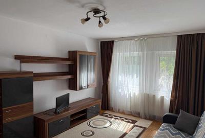 Apartament cu 2 camere decomandat în Steaua