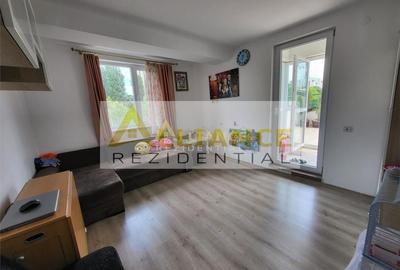 Apartament cu 3 camere decomandat, mobilat în Berceni
