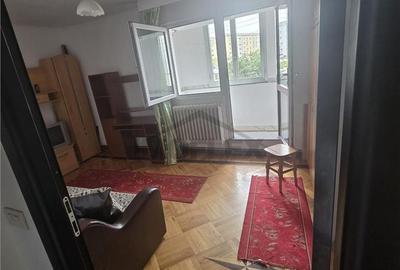 Apartament cu 2 camere decomandat în Alexandru cel Bun