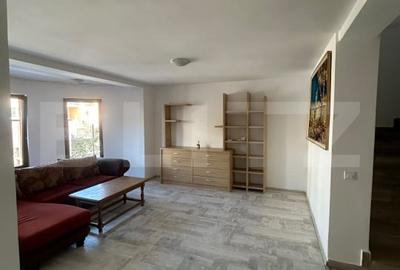 Casă cu 4 camere cu Canalizare în Micești