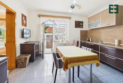 Casă individuală cu 8 camere cu Canalizare în Bujac - 4