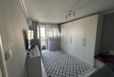 Apartament cu 3 camere decomandat, mobilat în Pantelimon