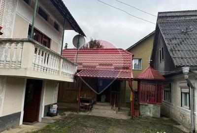Casă cu 4 camere cu Teren 7700 Mp în Breb
