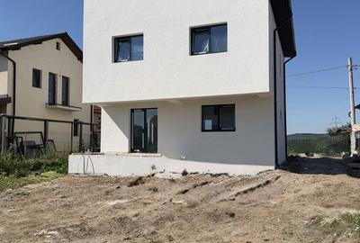 Casă cu 3 camere în Berceni - 3