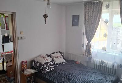 Apartament cu 2 camere decomandat în Central - 1
