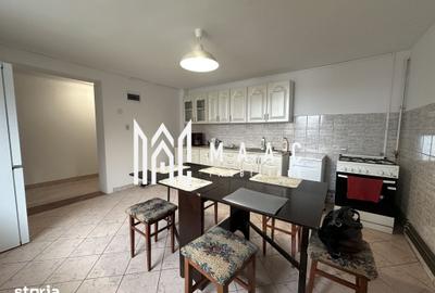 Casă cu 5 camere cu Teren 486 Mp în Trei Stejari