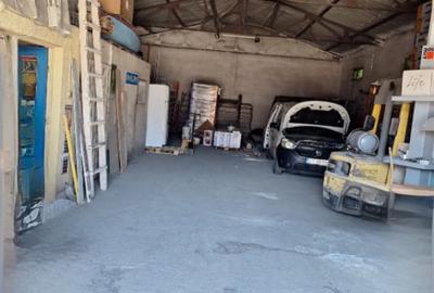 Spațiu comercial, de 220 mp, în Central - 3