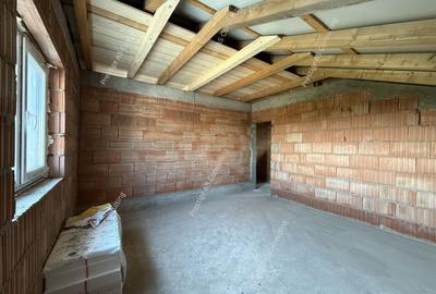 Duplex cu 4 camere cu Canalizare în Sânandrei - 7