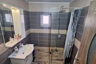 Apartament cu 2 camere în Traian - 2