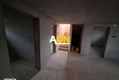 Casă cu 6 camere cu Teren 357 Mp în Micești