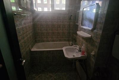 Apartament cu 3 camere decomandat în Berceni - 8