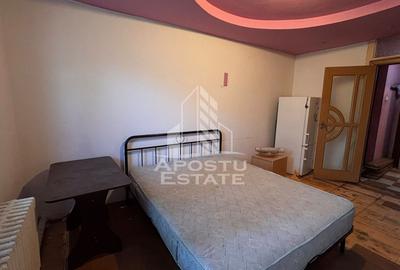 Garsonieră decomandată, mobilată în Complex Studențesc