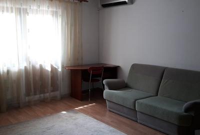 Garsonieră decomandată, mobilată în Nerva Traian - 1