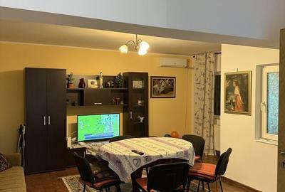 Apartament cu 3 camere decomandat în Central - 6