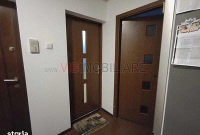 Apartament cu 3 camere decomandat în Șagului