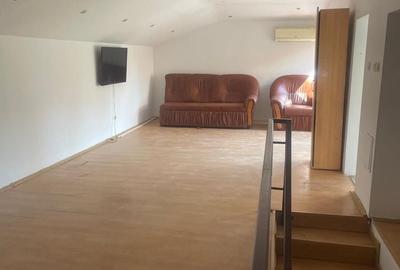 Casă cu 4 camere cu Teren 200 Mp în Fundeni