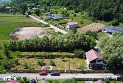 Casă cu 4 camere cu Teren 950 Mp în Sângeorgiu de Mureș