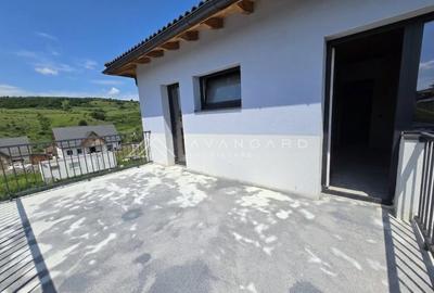Duplex cu 4 camere cu Canalizare în Corușu - 13