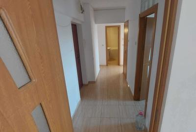 Apartament cu 2 camere decomandat în Dacia