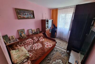 Apartament cu 3 camere semidecomandat, mobilat în Km 4-5 - 13