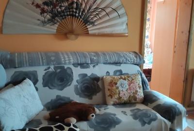 Apartament cu 3 camere semidecomandat în Central - 1