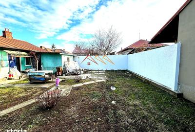 Casă cu 3 camere semidecomandat cu Teren 356 Mp în Central